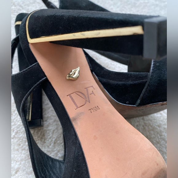 Diane von Furstenberg black suede “Julia” heel, size 7.5 - Picture 5 of 6